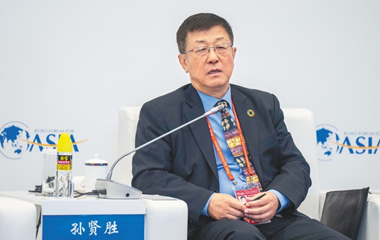 國際能源轉型學會會長、國際能源論壇第四任秘書長孫賢勝：海南在能源轉型上要發揮三大優勢作用