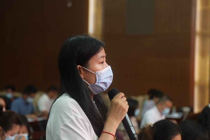 海南日?qǐng)?bào)記者