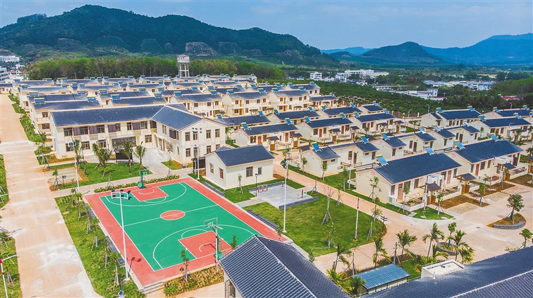 海南持續保障和改善民生，在自貿港建設中扎實推動共同富裕