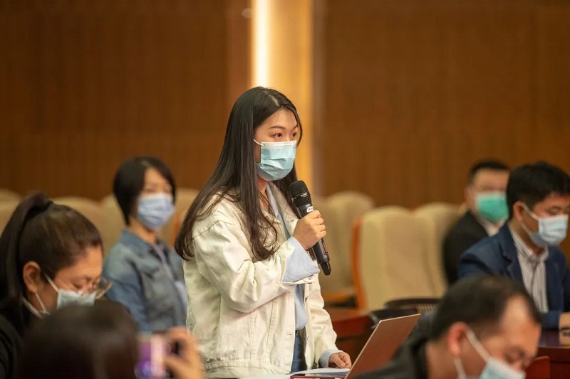 人民網記者