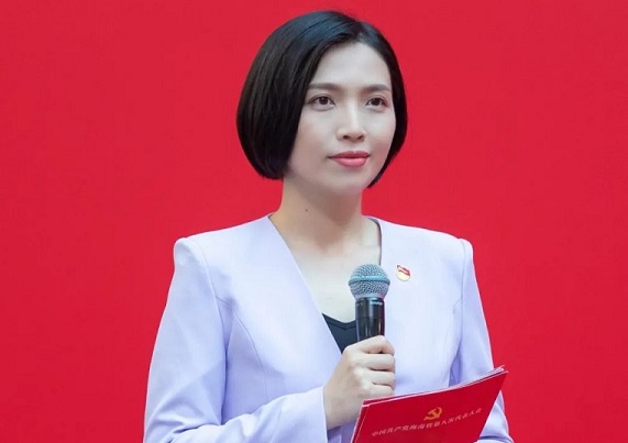 中共海南省委宣傳部新聞發布處處長、新聞發言人向向