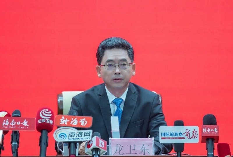 中共文昌市委書記龍衛東