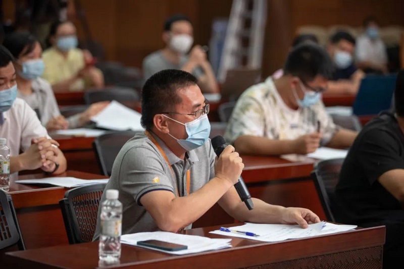 海南廣播電視總臺海南新聞聯播記者
