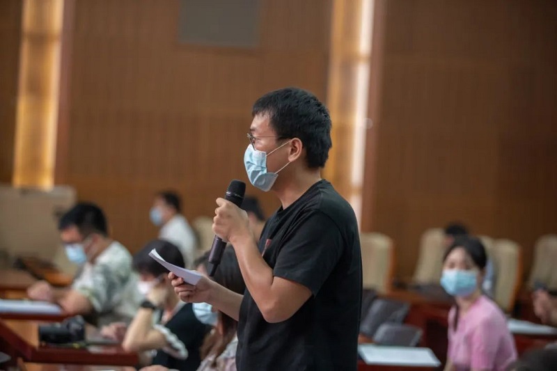 中華網記者