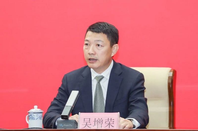 中共昌江黎族自治縣委常委、縣人民政府副縣長吳增榮