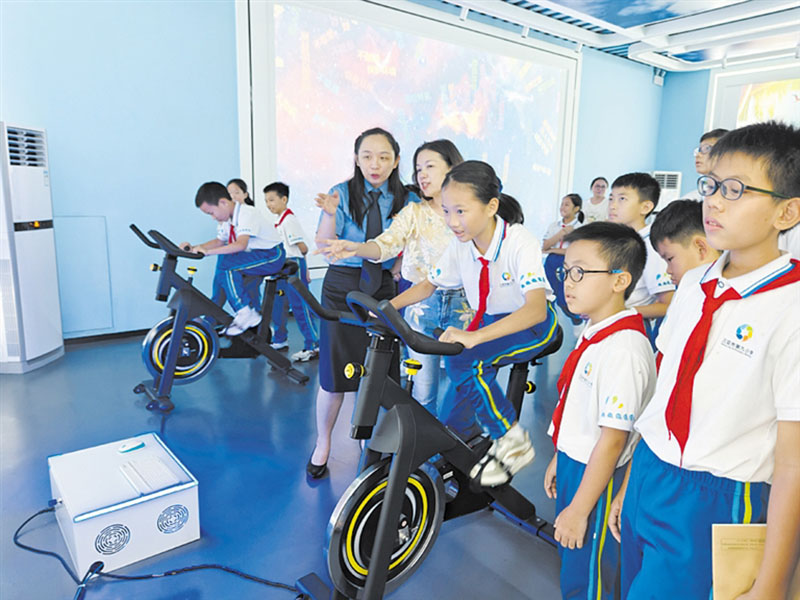 普法惠民潤椰島 法治護航自貿港