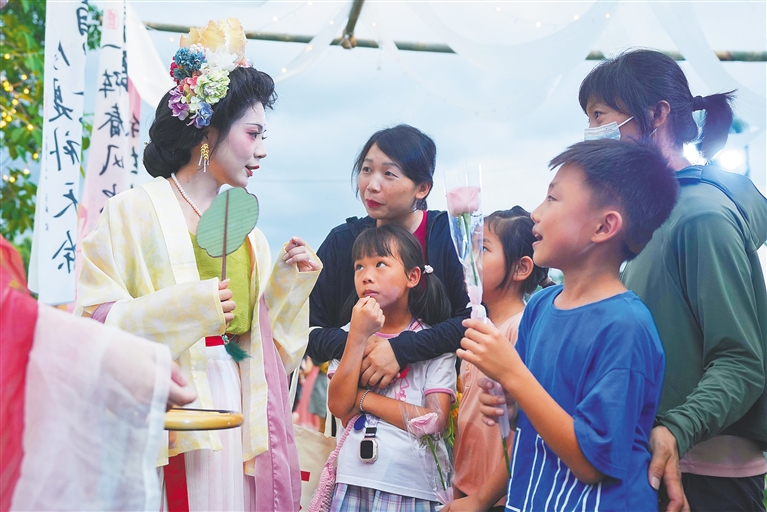 對詩換花傳遞快樂
