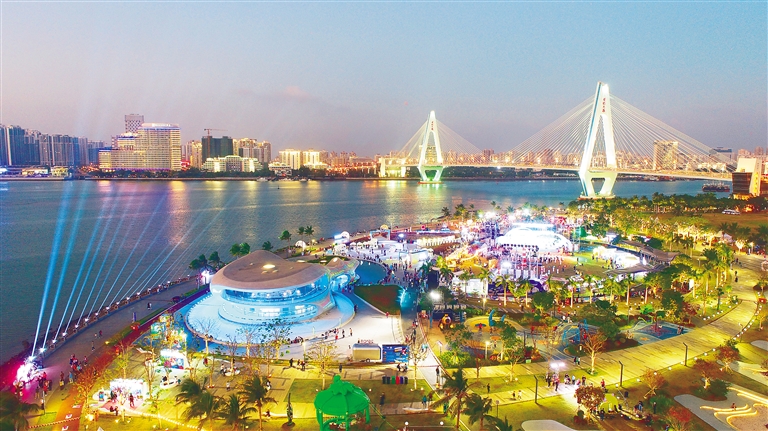 12月10日，2021年(第二十二屆)海南國際旅游島歡樂節在?？谑兰o公園開幕