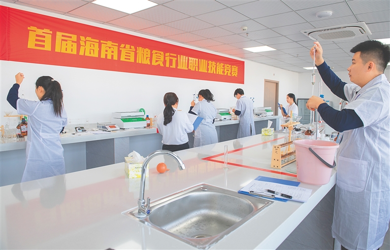 技能競技展工匠風采