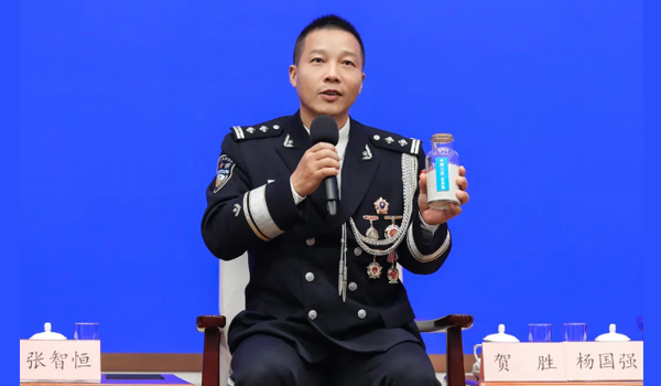 島礁警察賀勝：十年如一日堅守祖國“南大門”