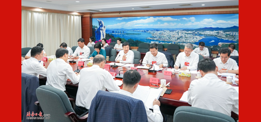 劉小明參加省委八屆七次全會分組討論