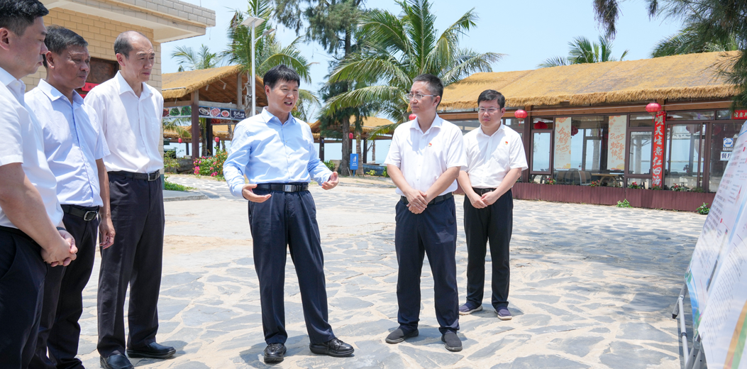 劉小明在臨高調(diào)研農(nóng)墾改革及鄉(xiāng)村振興